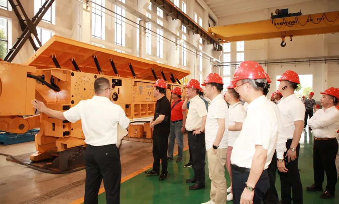 慶祝建黨百年華誕 商會組織企業(yè)家走進創(chuàng)力開展參觀座談等活動(圖6) 慶祝建黨百年華誕 商會組織企業(yè)家走進創(chuàng)力開展參觀座談等活動(圖6)