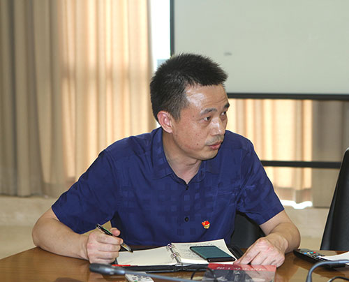 【匯聚青年力量 奮進(jìn)時代征程】創(chuàng)力集團(tuán)黨支部召開專題黨課暨預(yù)備黨員轉(zhuǎn)正黨員大會(圖3)