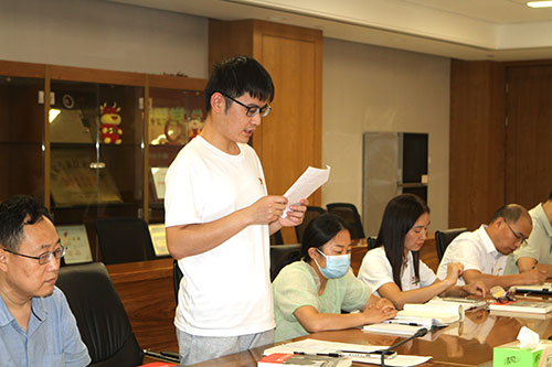 【匯聚青年力量 奮進(jìn)時代征程】創(chuàng)力集團(tuán)黨支部召開專題黨課暨預(yù)備黨員轉(zhuǎn)正黨員大會(圖2)