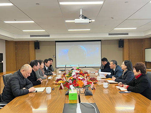 上海市青浦區(qū)總工會主席高健一行來我公司考察指導工作(圖2)