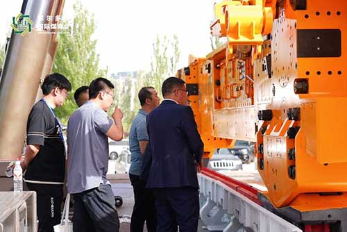 上海創(chuàng)力集團(tuán)參展第十八屆鄂爾多斯國(guó)際煤博會(huì)取得圓滿成功(圖5)