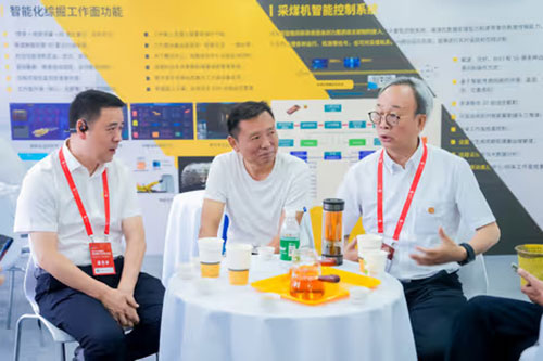 實力彰顯！上海創(chuàng)力集團參展貴州國際能源產(chǎn)業(yè)博覽交易會取得圓滿成功(圖4)