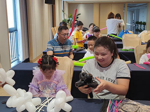 【月滿華誕 匠心傳情】創(chuàng)力集團(tuán)舉辦“團(tuán)圓慶華誕”親子活動?(圖5)